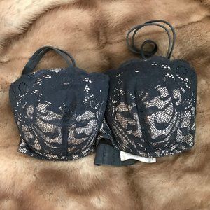 VS lace bra/pre-owned